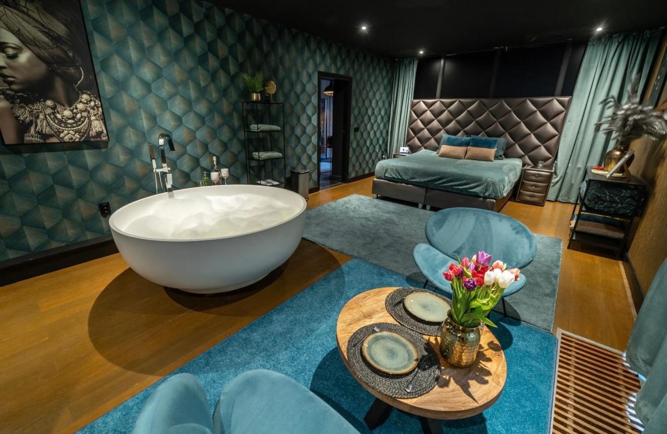 De Luxe Bed &Wellness Villa 's-Hertogenbosch  Bagian luar foto